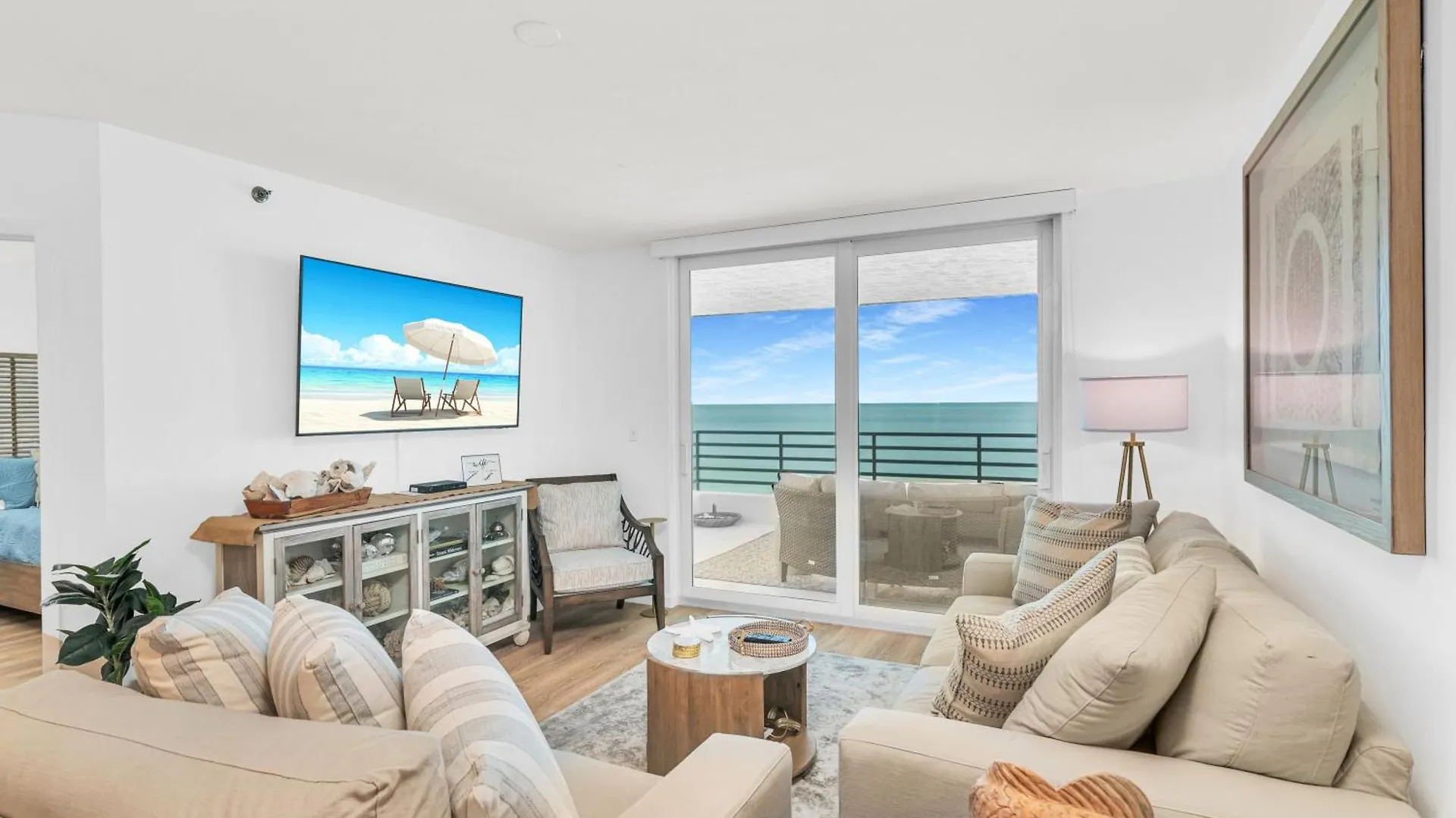 Charming 2 Bed South End Beachfront At Popular Somerset * Marco Island