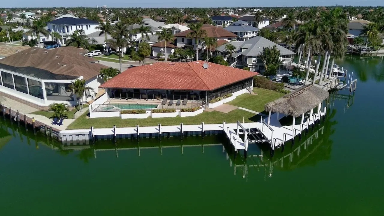 Tip Lot 4 Bed House Less Than Mile To Access Holiday home Marco Island