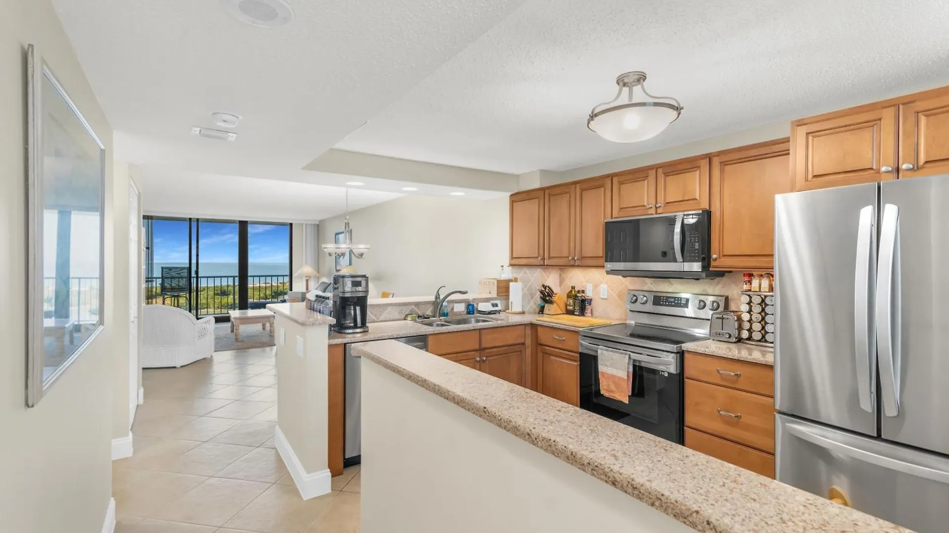 Beachfront 2 Bed 12th Floor I Updated * Marco Island