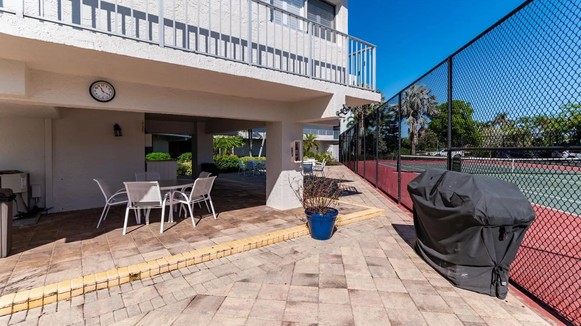 Holiday home Floor Condo, Steps Away From Jw Marriott And Access!! *
