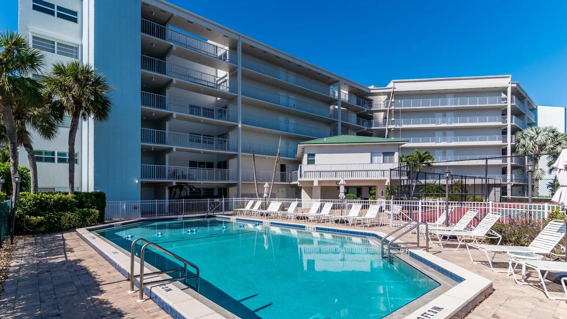 Ideal For Conference @ J.w. Marriott / Access To Beach!! Holiday home