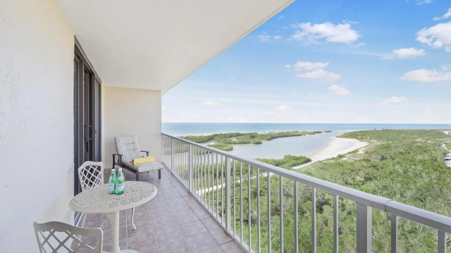 South Seas Tower 4-1510 *
