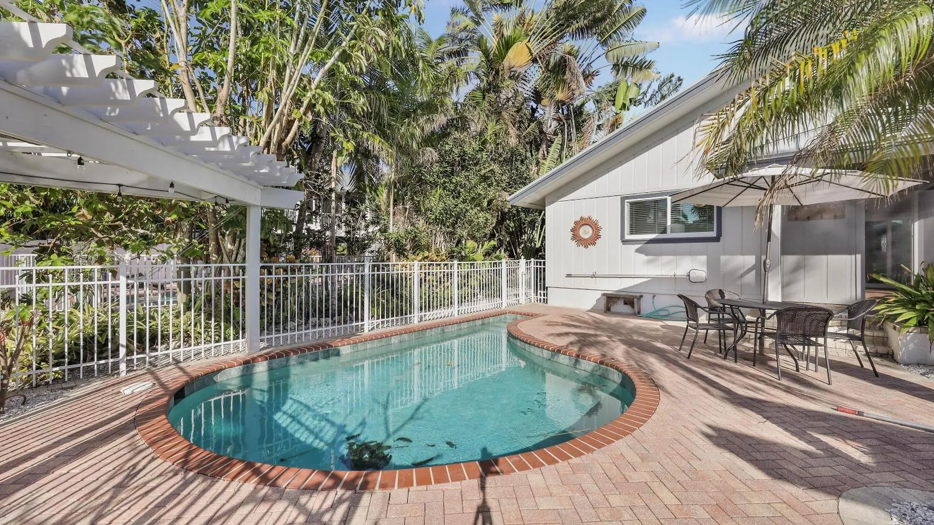 Holiday home 1154 Vernon Place *