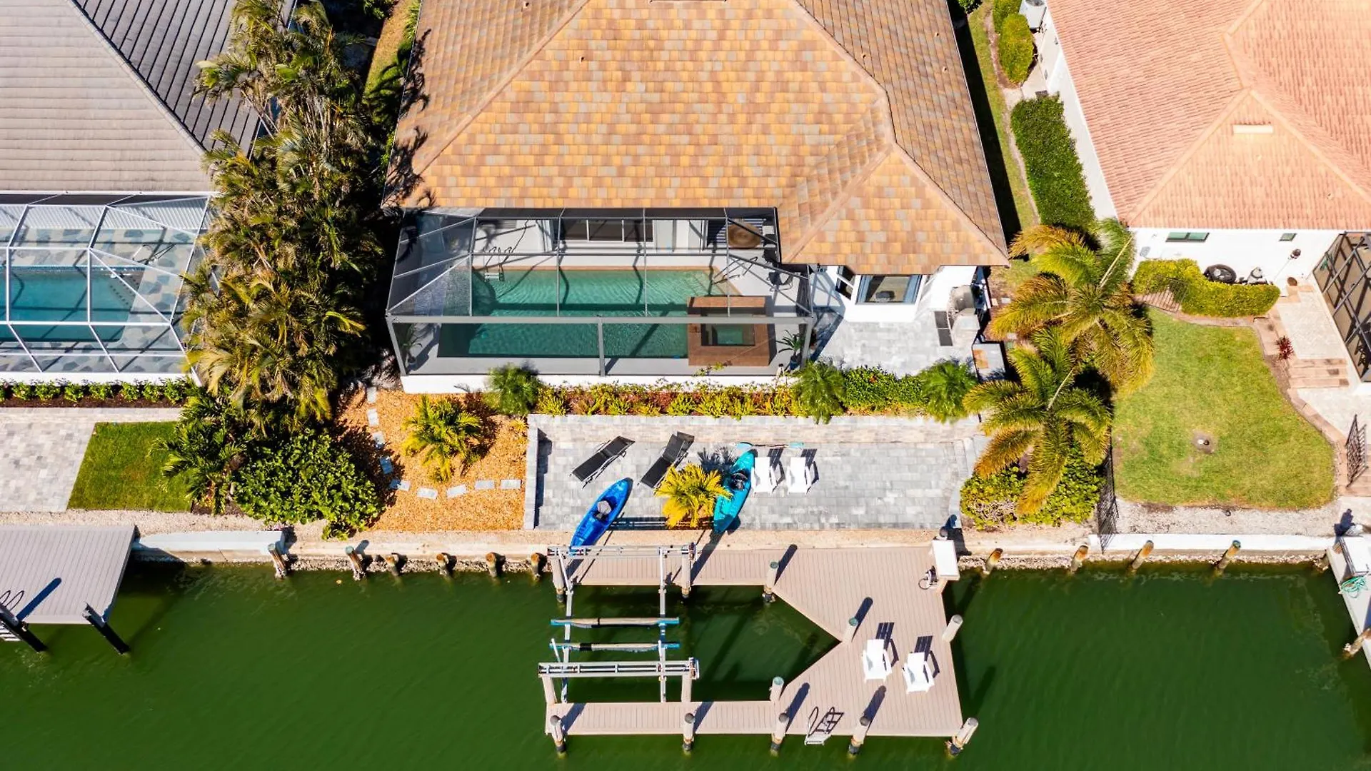 Gorgeous Waterfront 3 Bed With Quick Access To Gulf!!