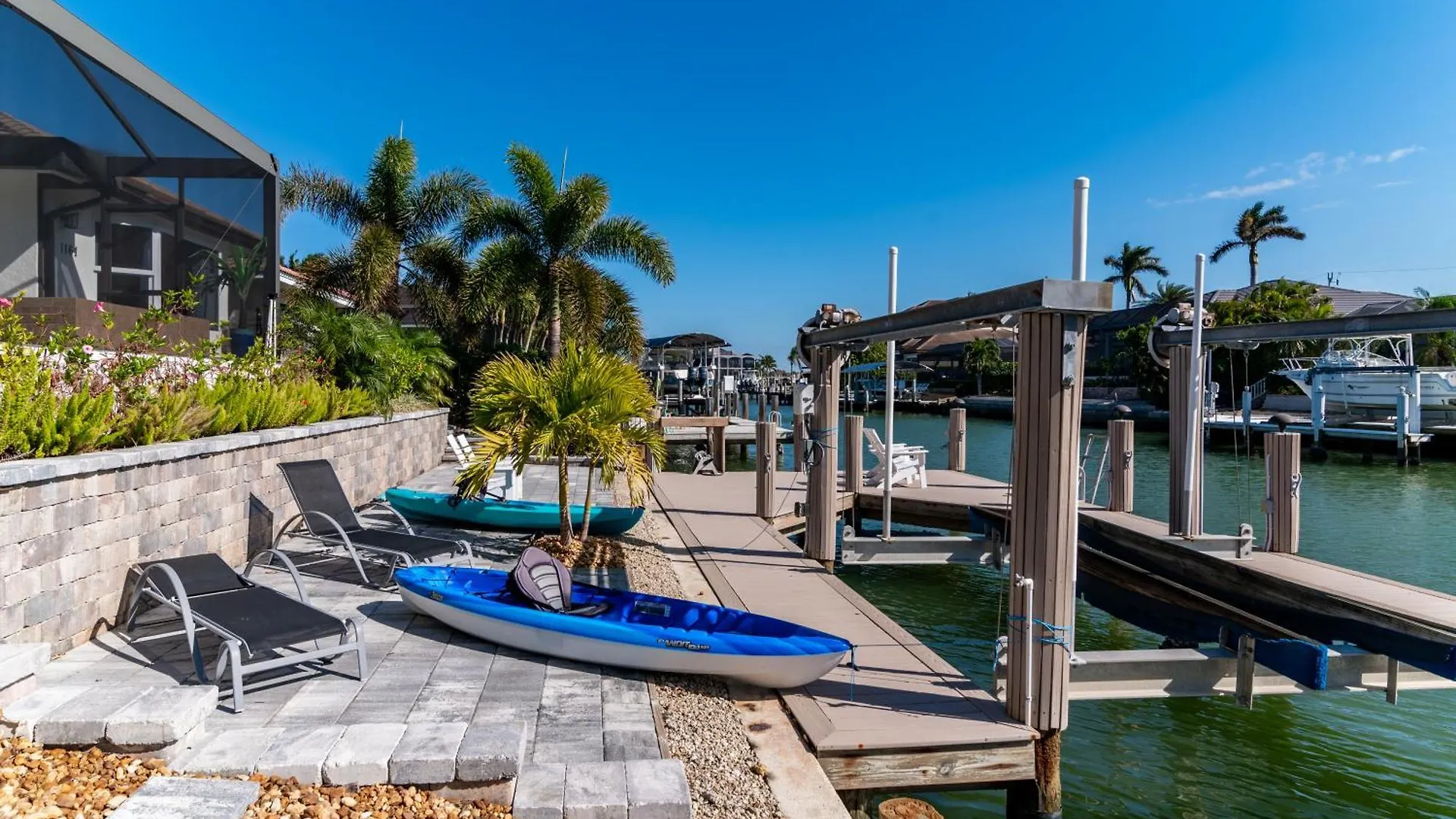 Gorgeous Waterfront 3 Bed With Quick Access To Gulf!! Holiday home Marco Island