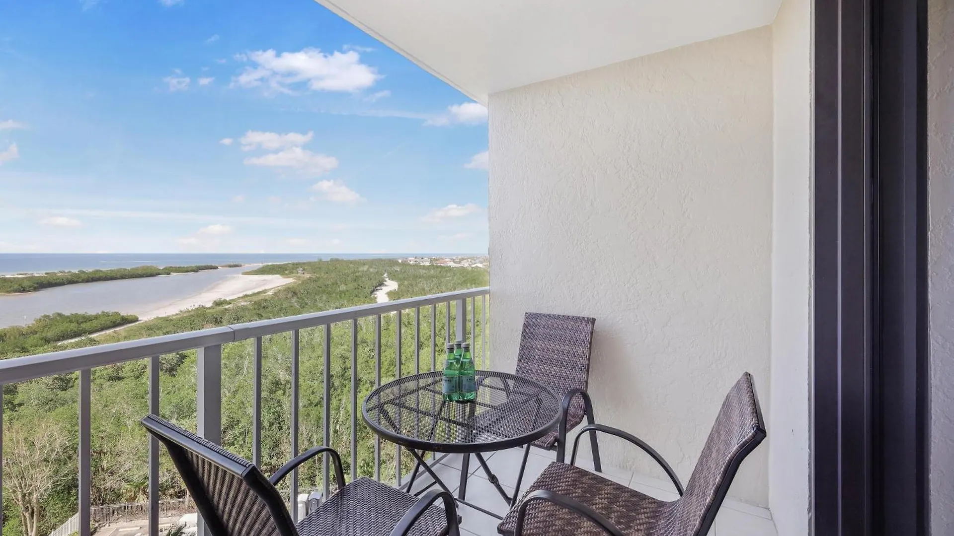 Holiday home South Seas Tower 4-1002