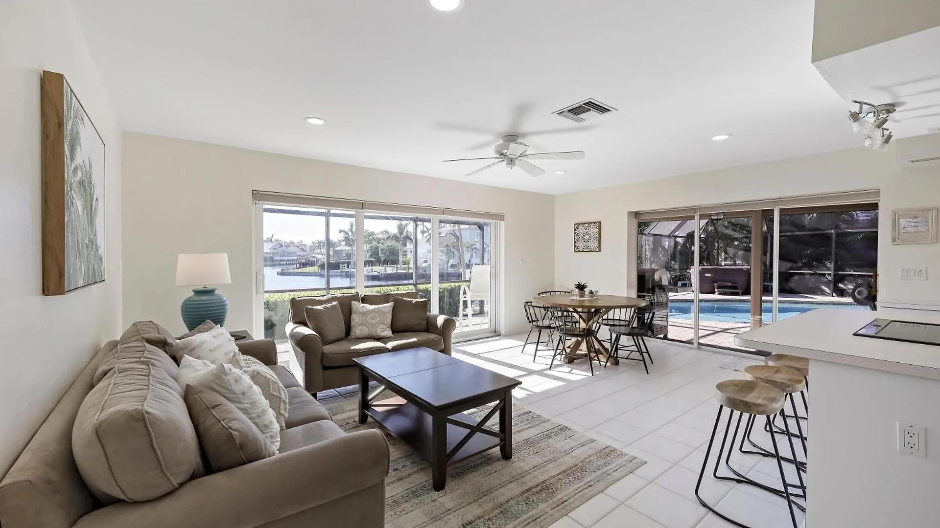 1851 Woodbine Court Holiday home Marco Island