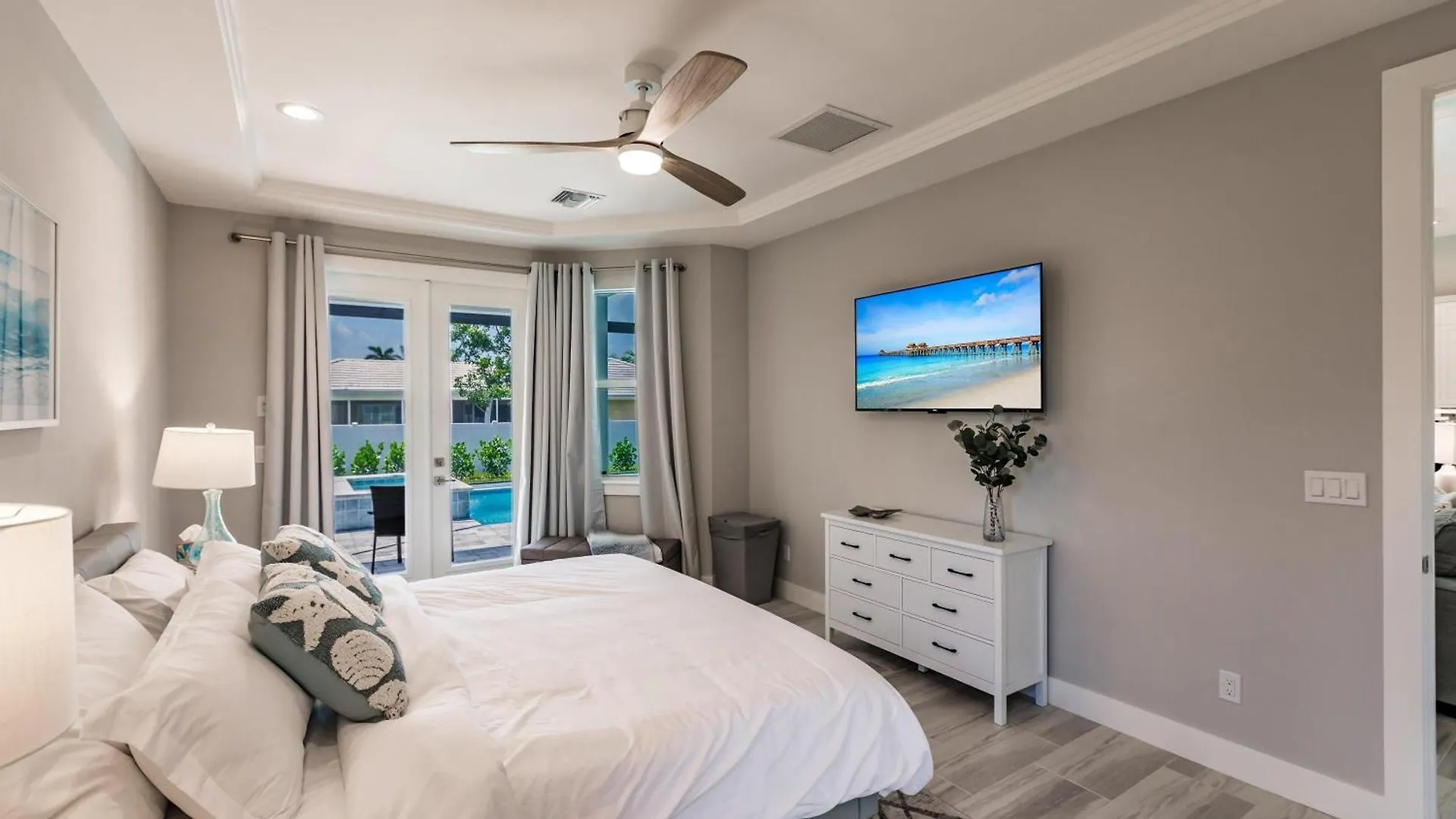 Elegant 4br Marco L Pool L Hot Tub * Marco Island