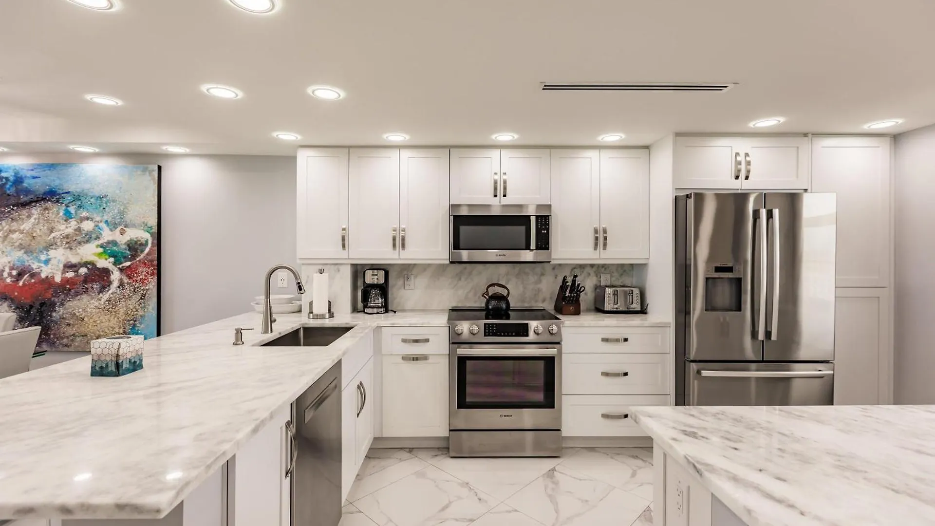 Modern 2br - Gorgeous Ocean View Holiday home