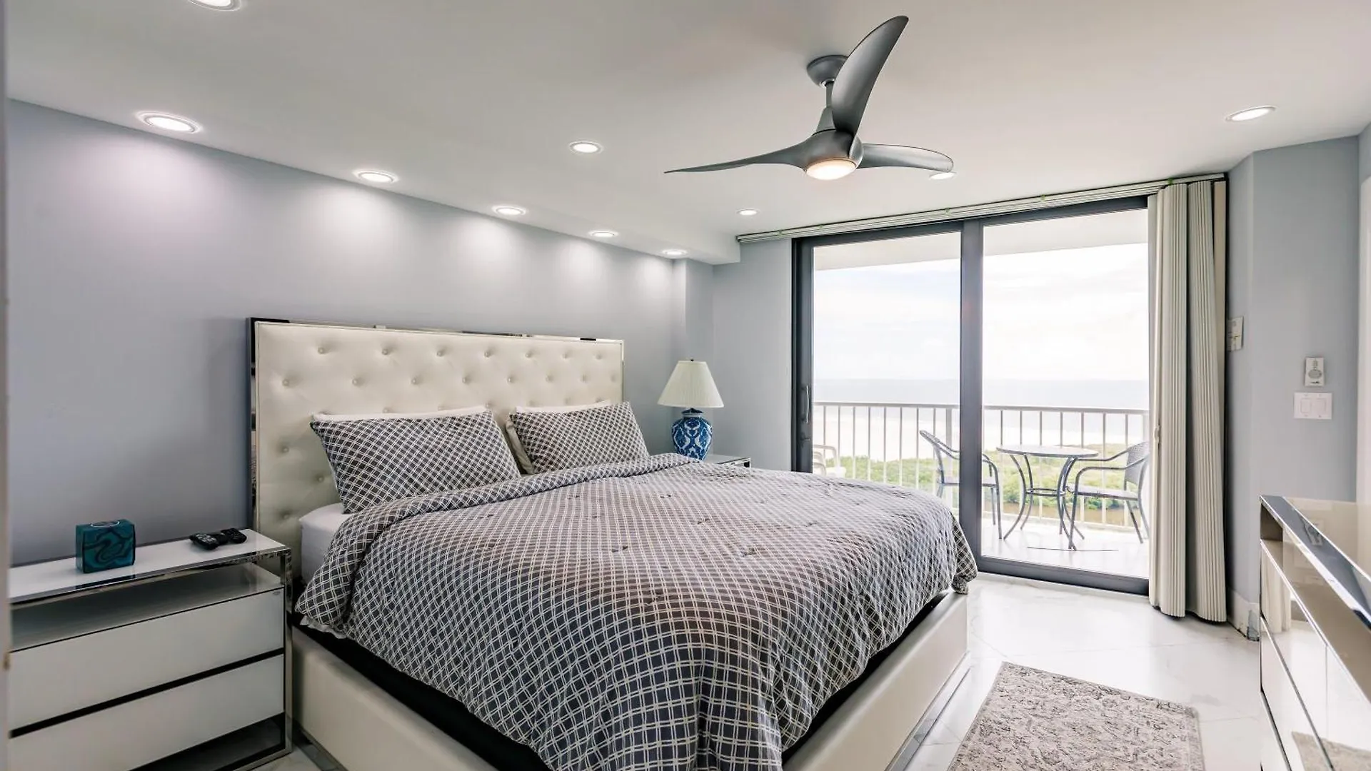Modern 2br - Gorgeous Ocean View *