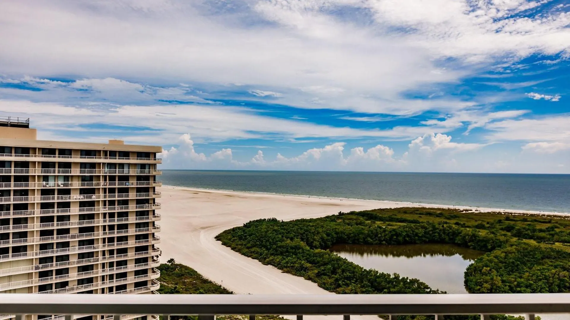 Modern 2br - Gorgeous Ocean View *