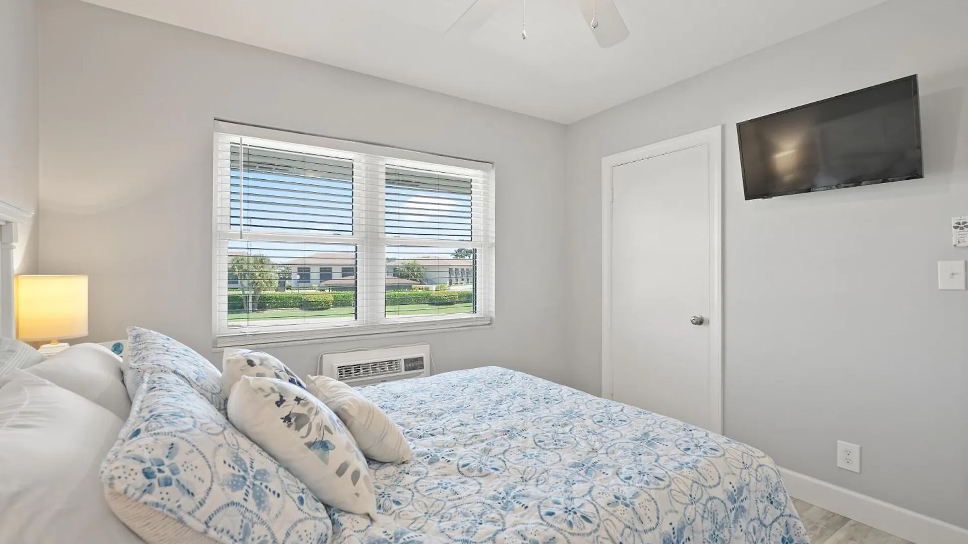 Seabreeze West In Marco Island