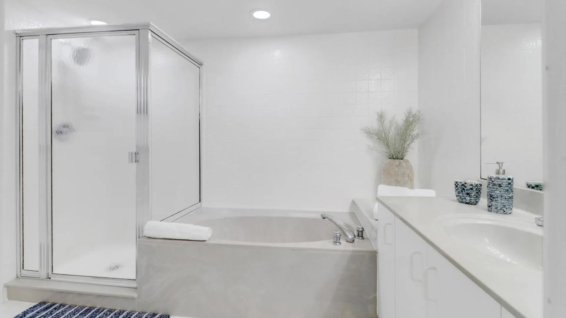 Luxury Oceanfront Escape - At Merida In Cape Marco Holiday home *