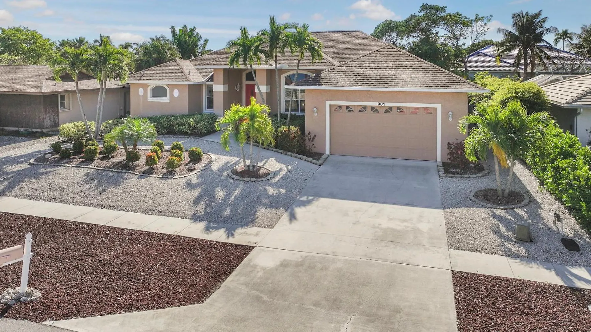 931 Montego Court * Marco Island