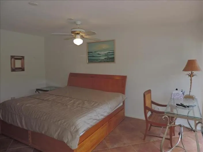 Holiday home Big Pool, 10 Minute Walk To Beach, Luxurious Bath Marco Island