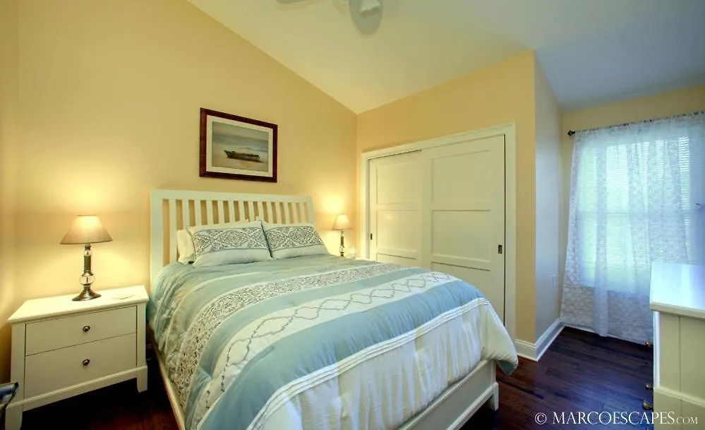 Kendall Drive Holiday home Marco Island