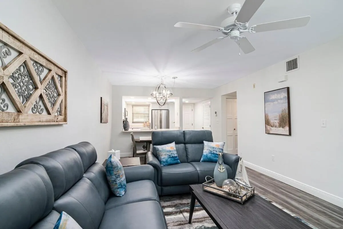 Apartment Essex - Homey, Family Friendly Condo, Marco Island