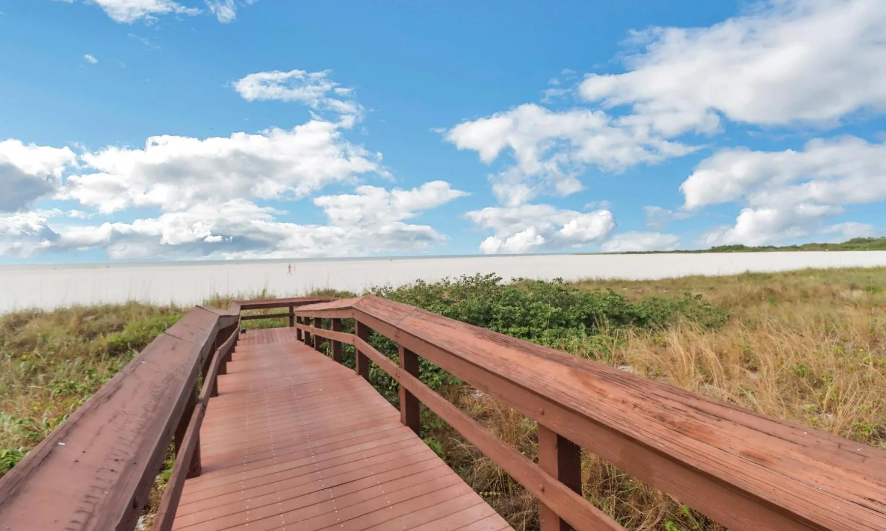 Apartment Beachfront! Sunset View & Location On Marco! Marco Island