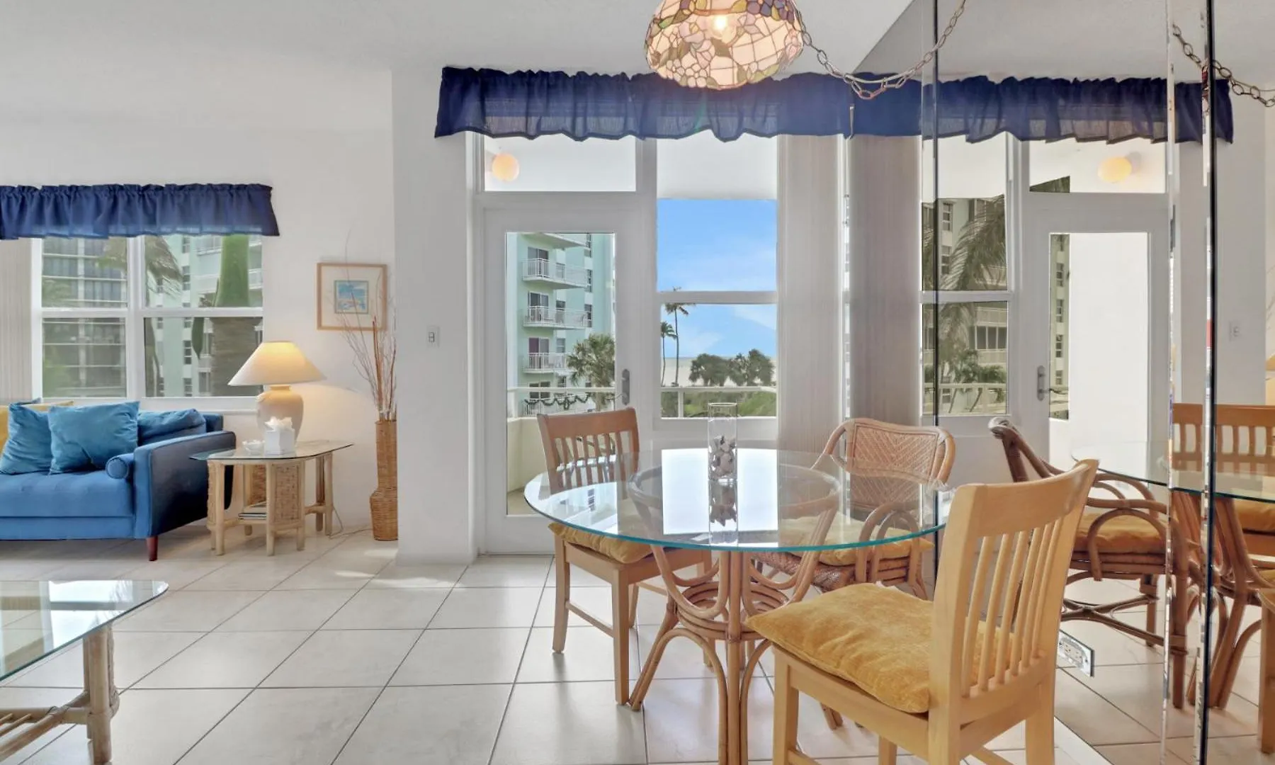 Beachfront! Sunset View & Location On Marco!
