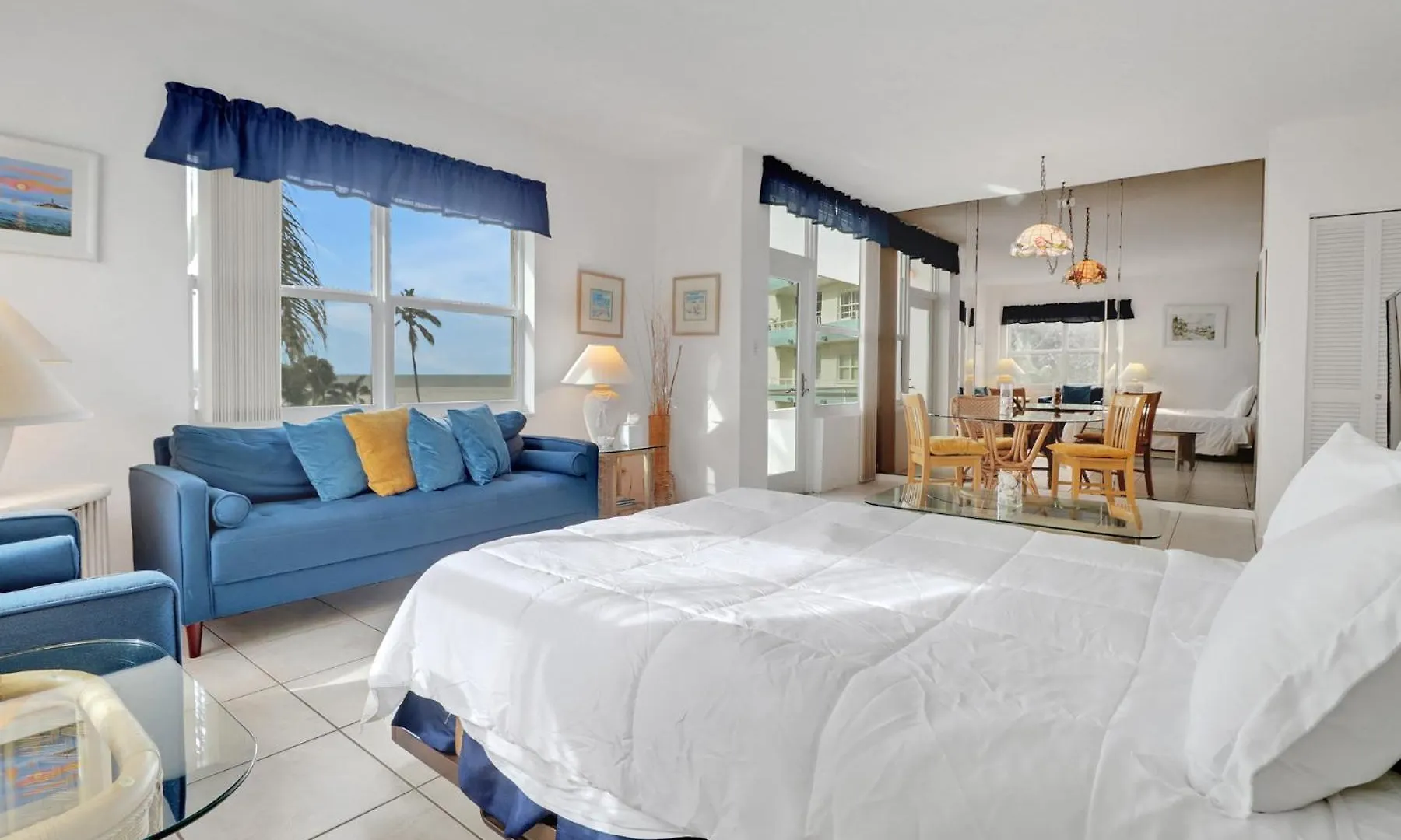 Beachfront! Sunset View & Location On Marco! Apartment