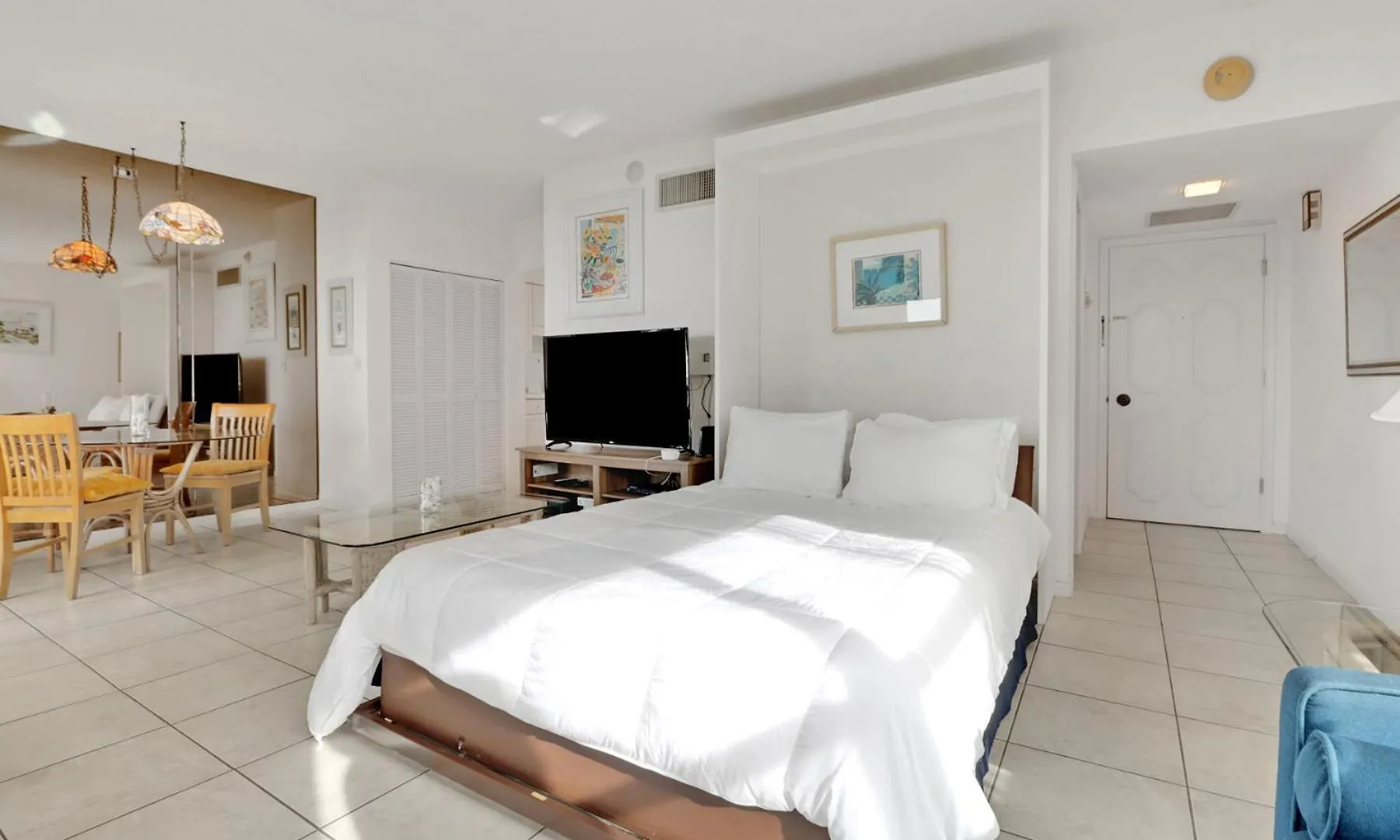 Apartment Beachfront! Sunset View & Location On Marco! *