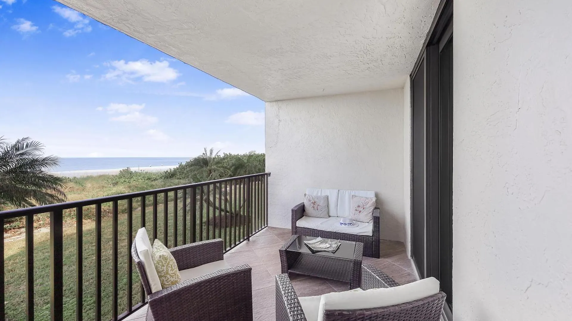 Seawinds 102 Holiday home