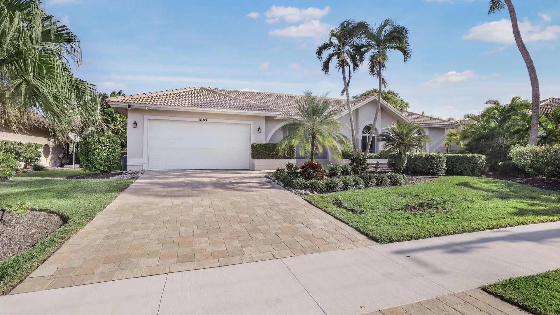 1851 Woodbine Court Holiday home Marco Island