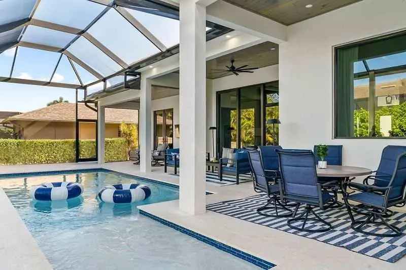 Holiday home Luxury 5br - Pool Game Mini Golf Fire Pit