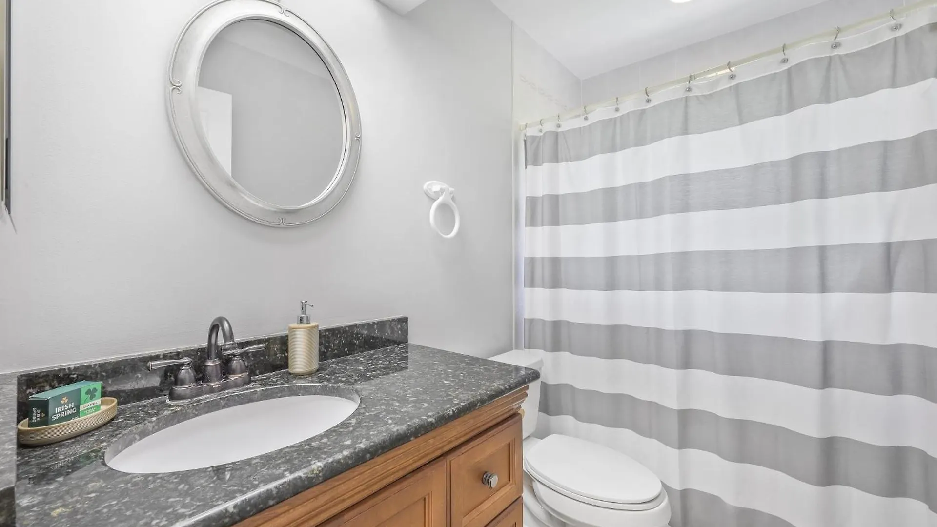 931 Montego Court Holiday home