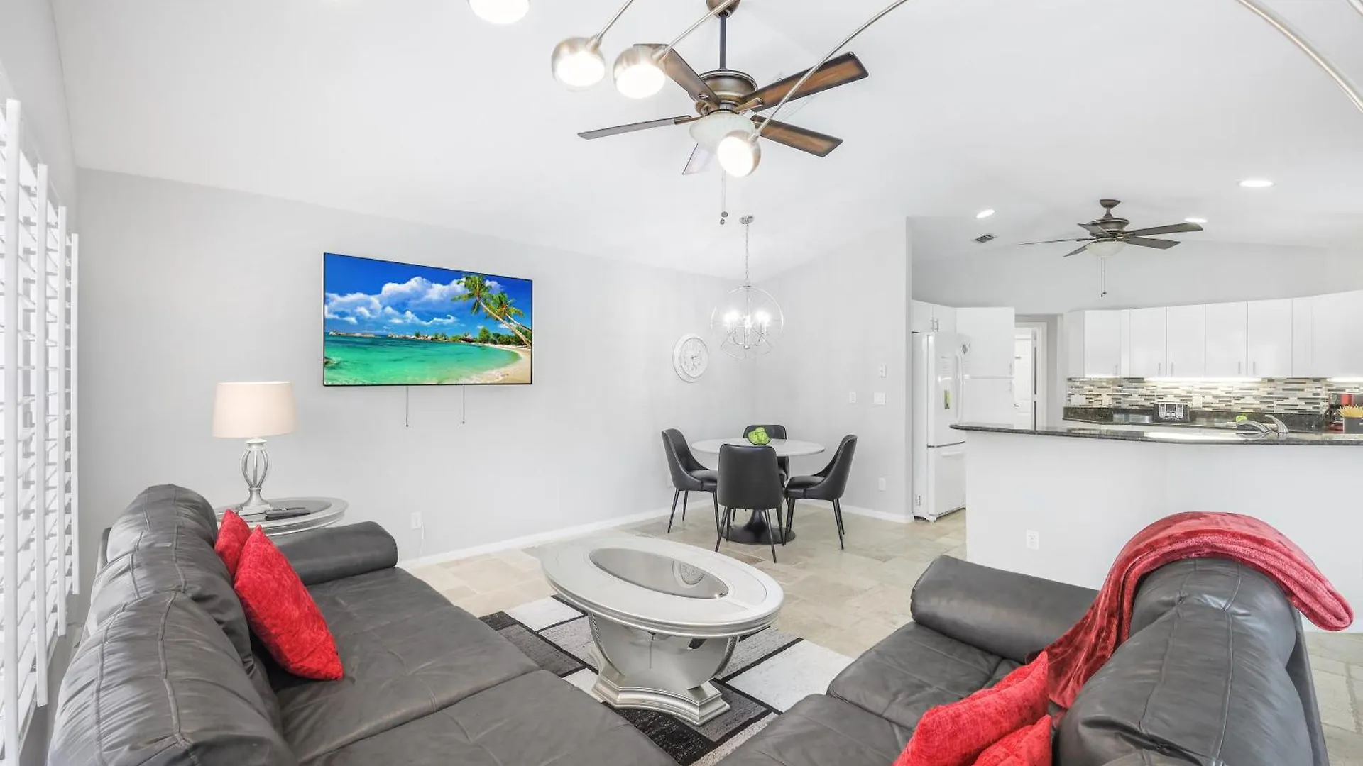 931 Montego Court Holiday home