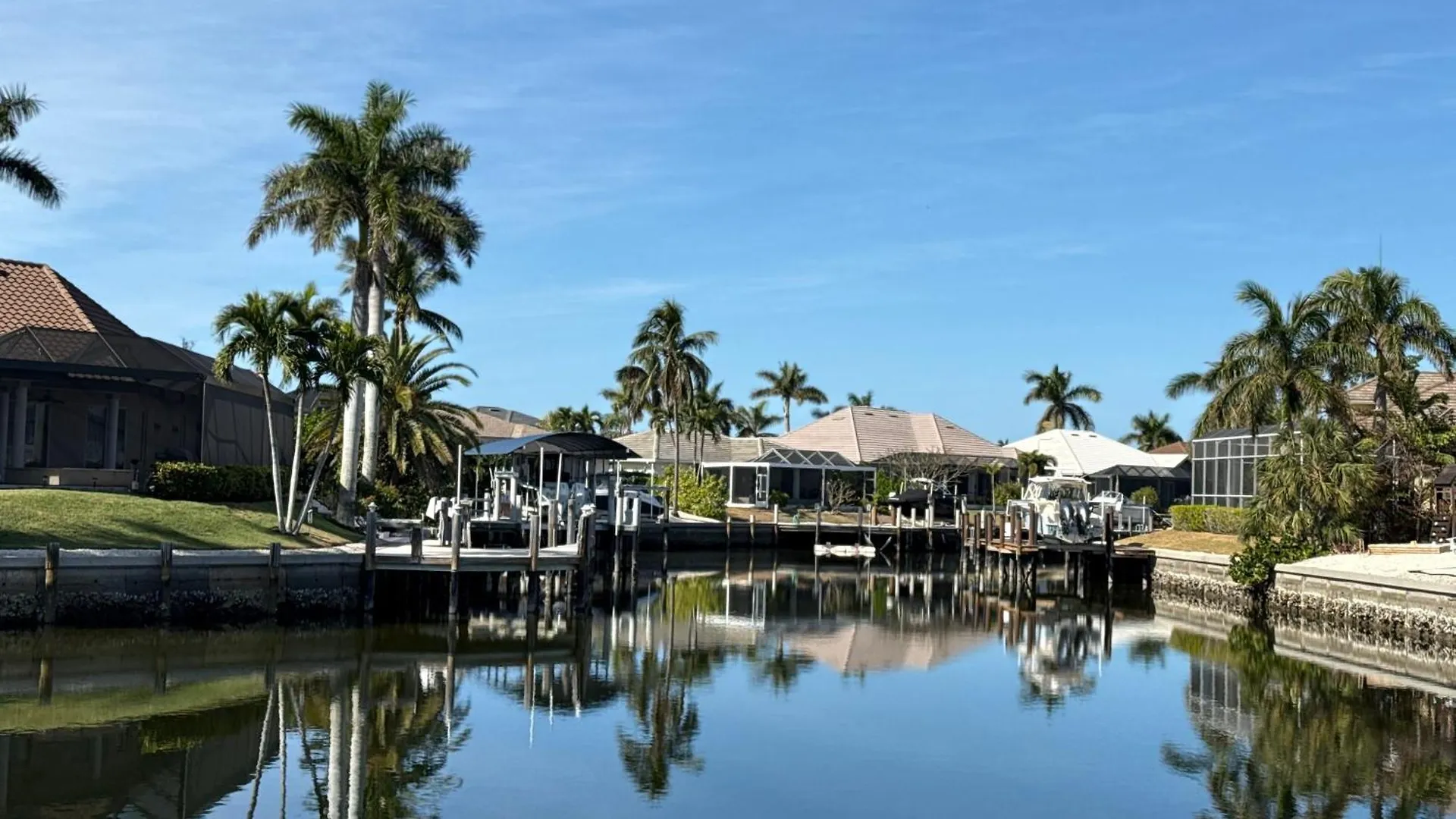 Sunny Capistrano Holiday home Marco Island
