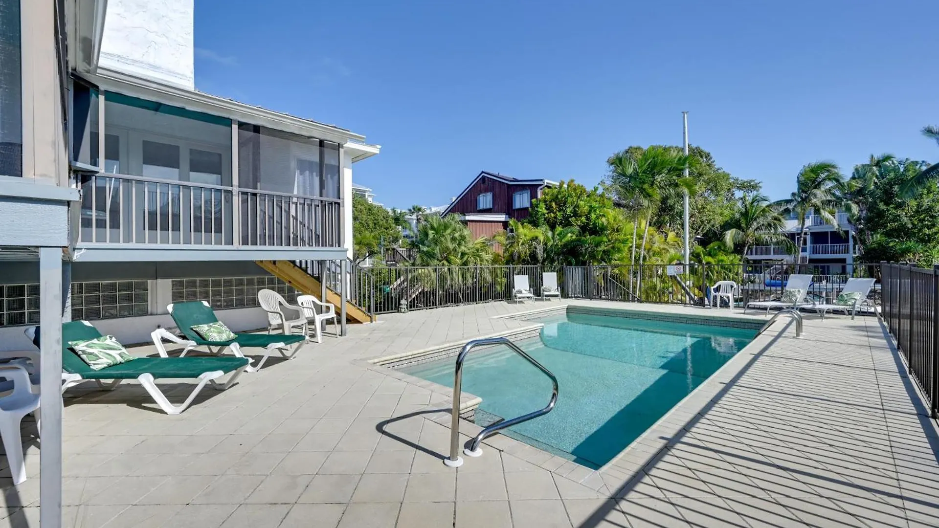 Sunny Gem With Shared Pool And Dock! * Marco Island