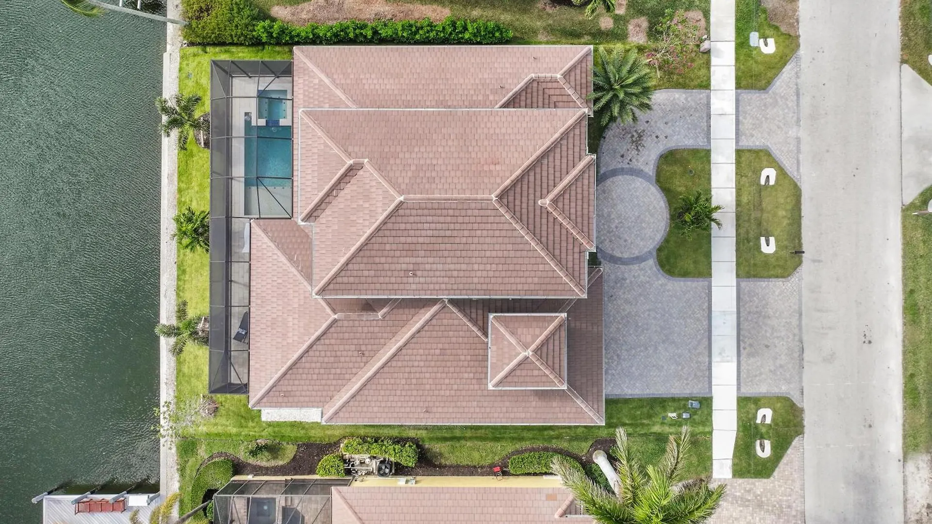 1813 Menorca Court Holiday home