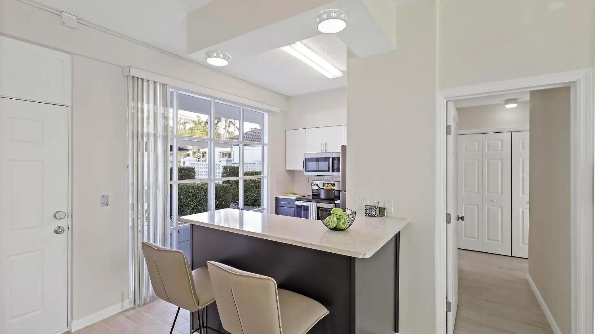 Pavilion Club Unit B-3 * Marco Island