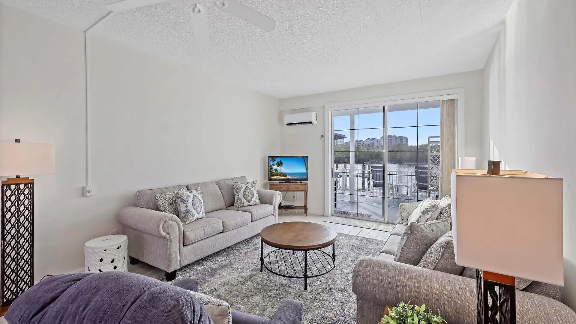 Pavilion Club Unit B-3 * Marco Island
