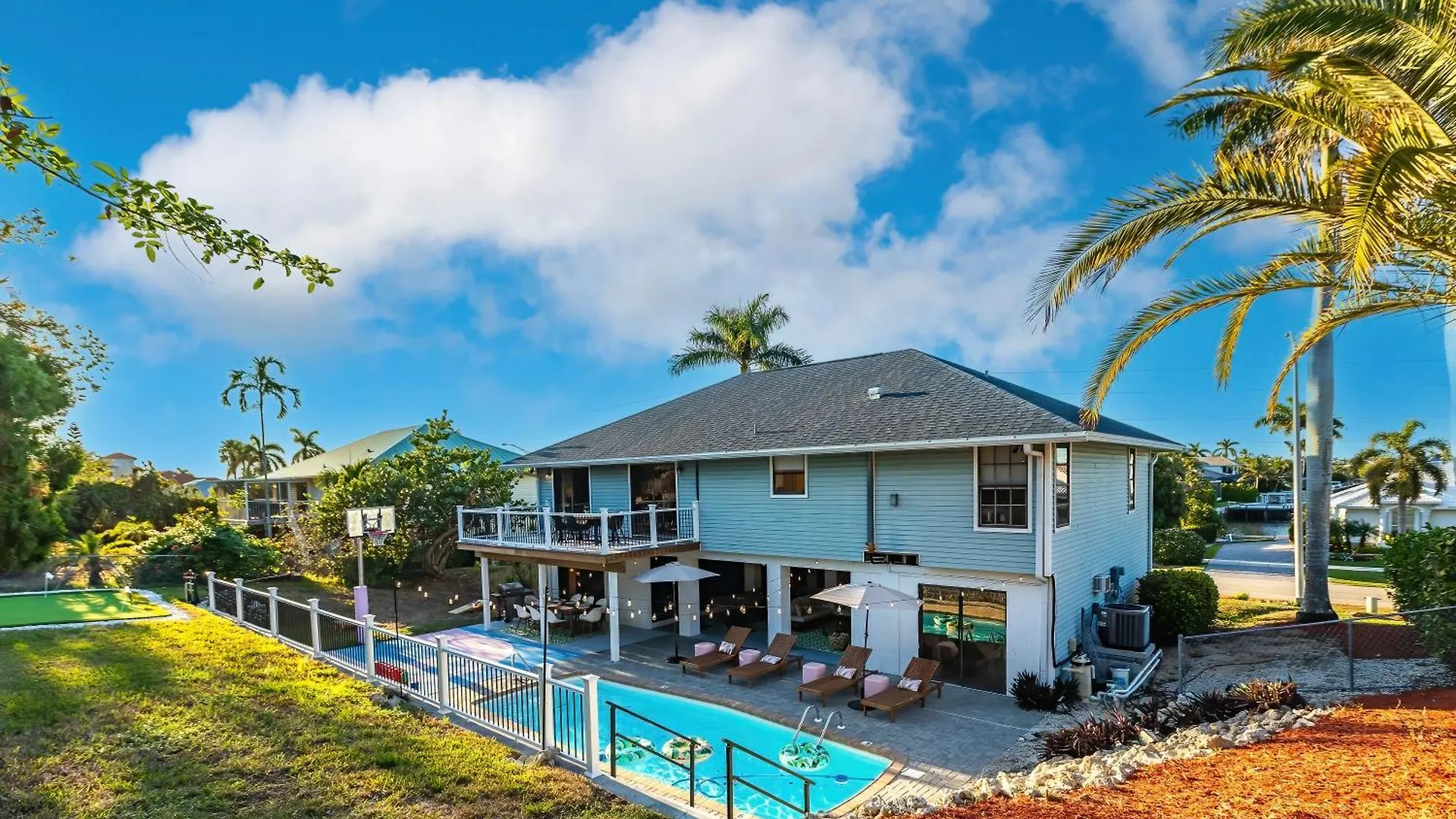 Casa Marco - Heated Pool, Game Room, Mini Golf Villa