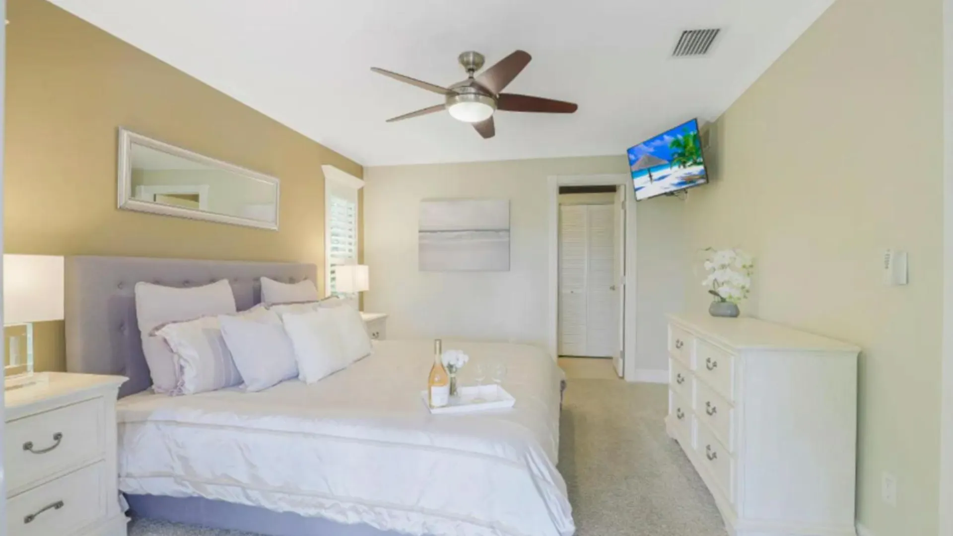 1209 * Marco Island