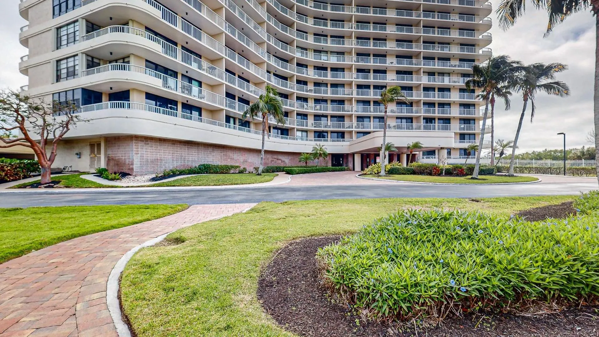 Seaview Court