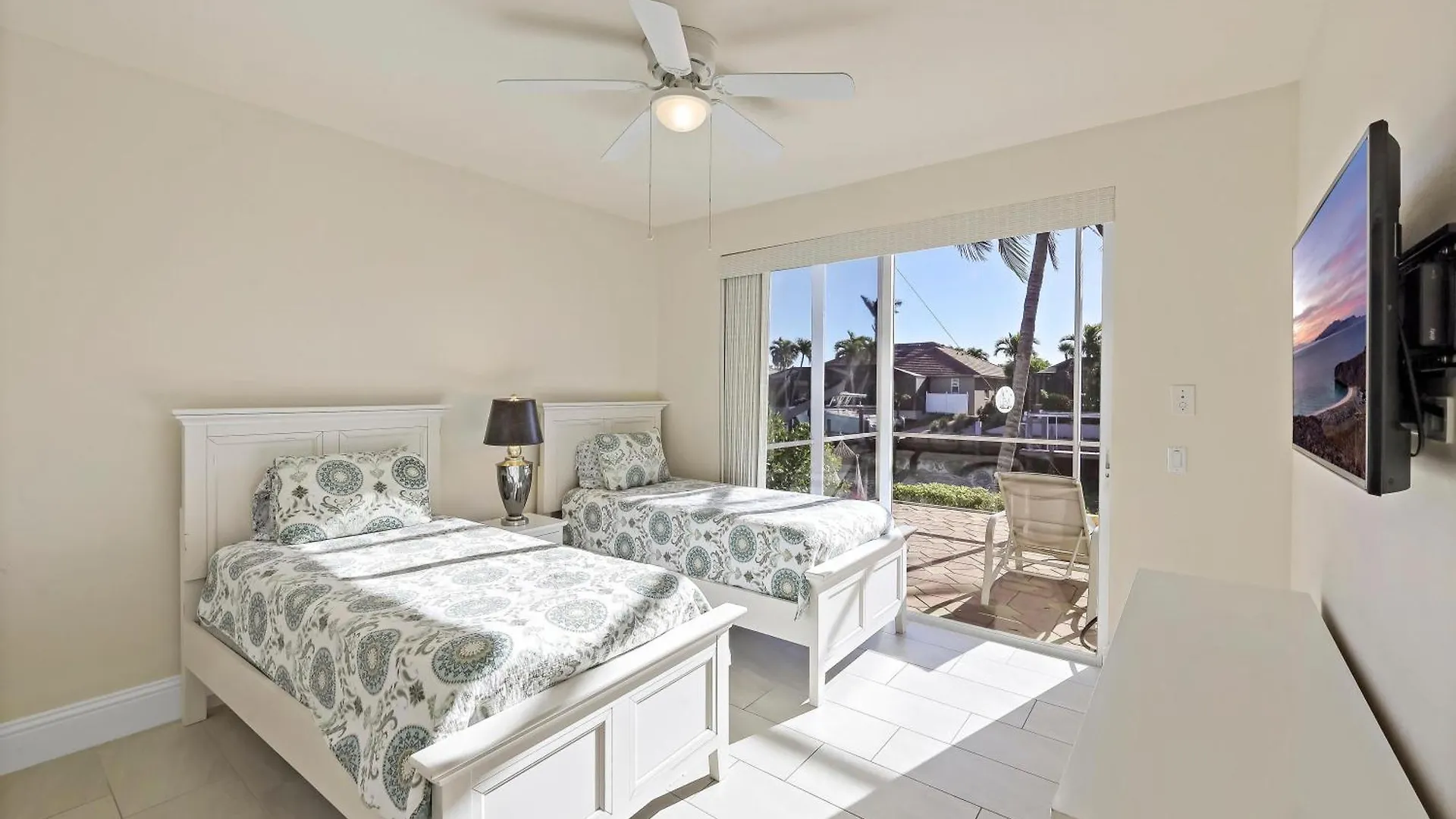 Holiday home 183 Leeward Court *