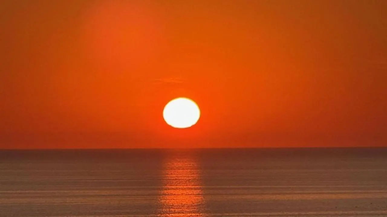 Renovated And Beachfront, Paradise Awaits!