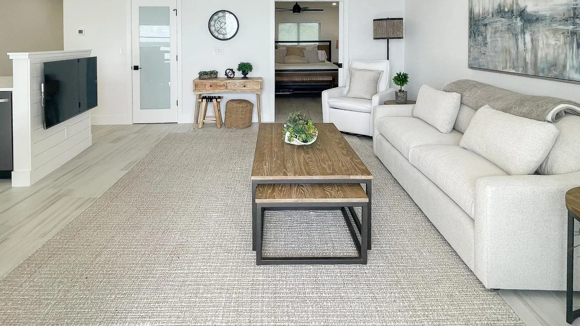 Sunny Days And Blissful Waves In Riverside Apartment
