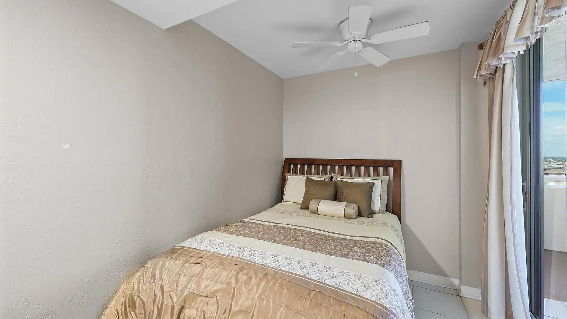 Holiday home Merida 906 *