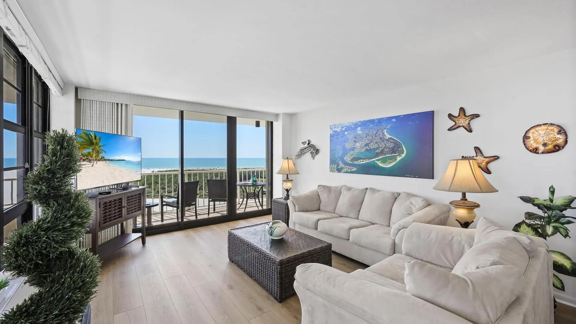 South Seas Tower 3-806 *
