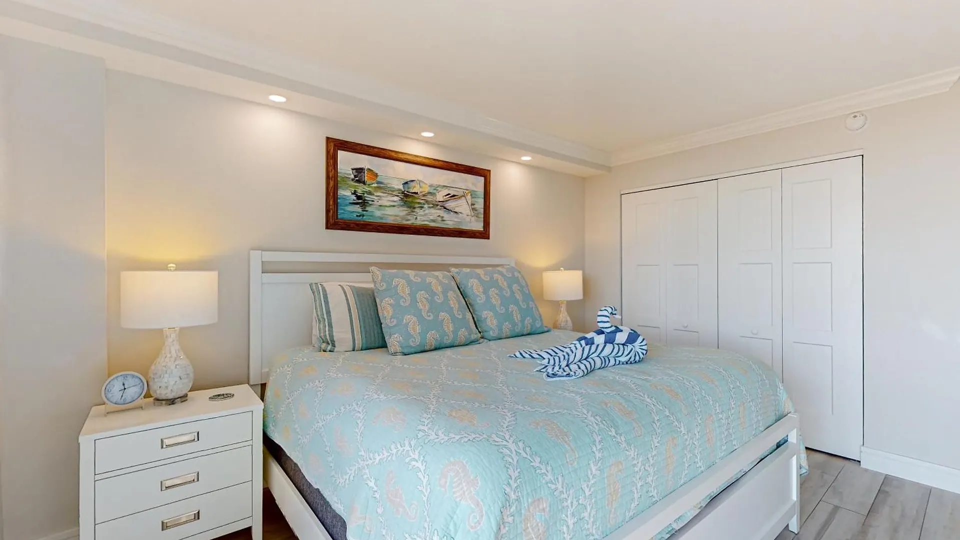 South Seas Ocean Please Apartment *