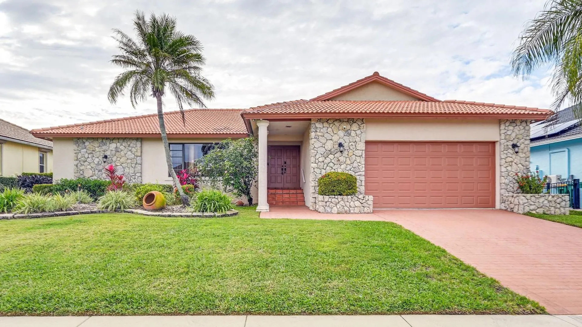 Holiday home With Private Pool And Water Views! Marco Island
