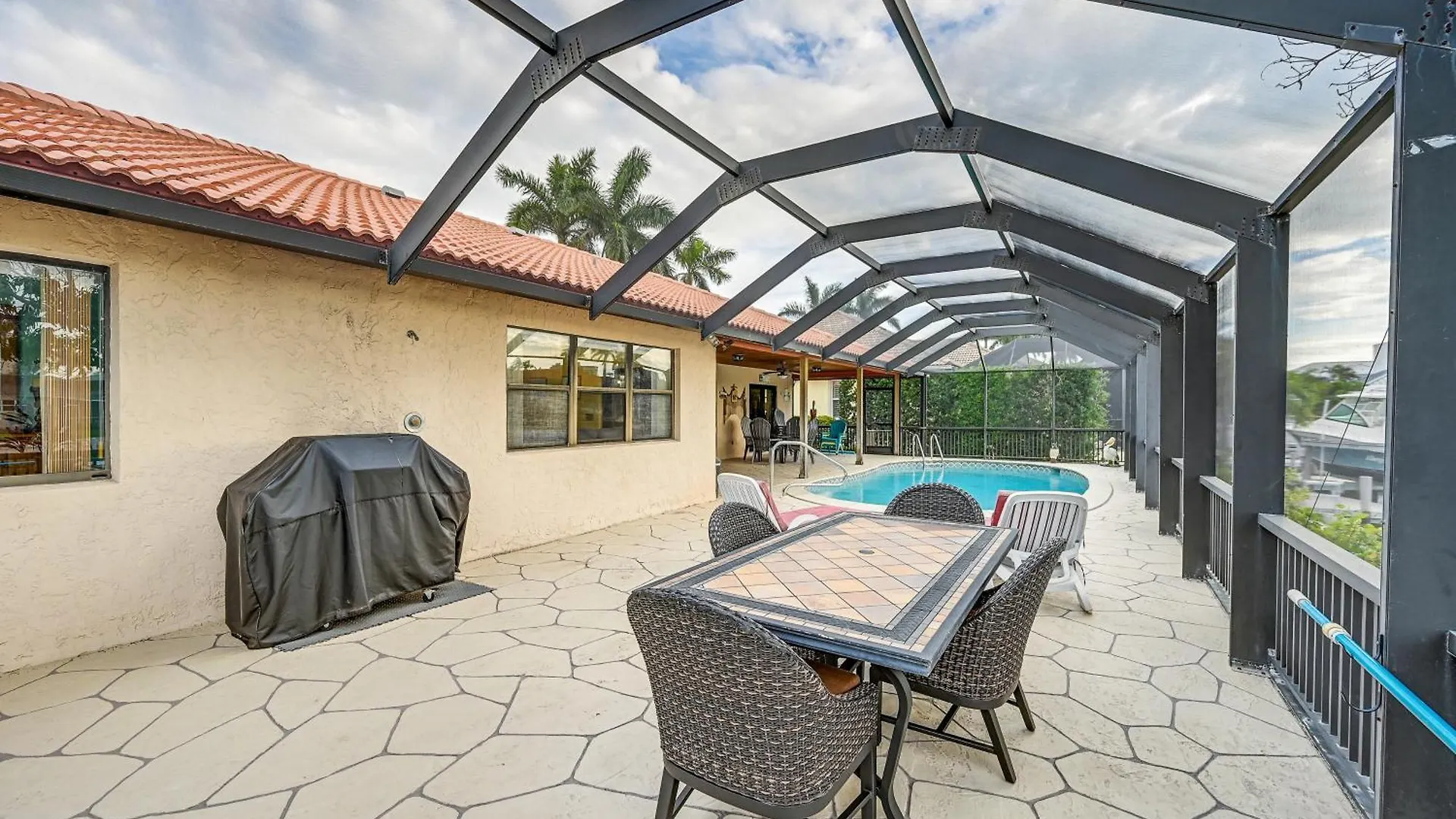 With Private Pool And Water Views! * Marco Island