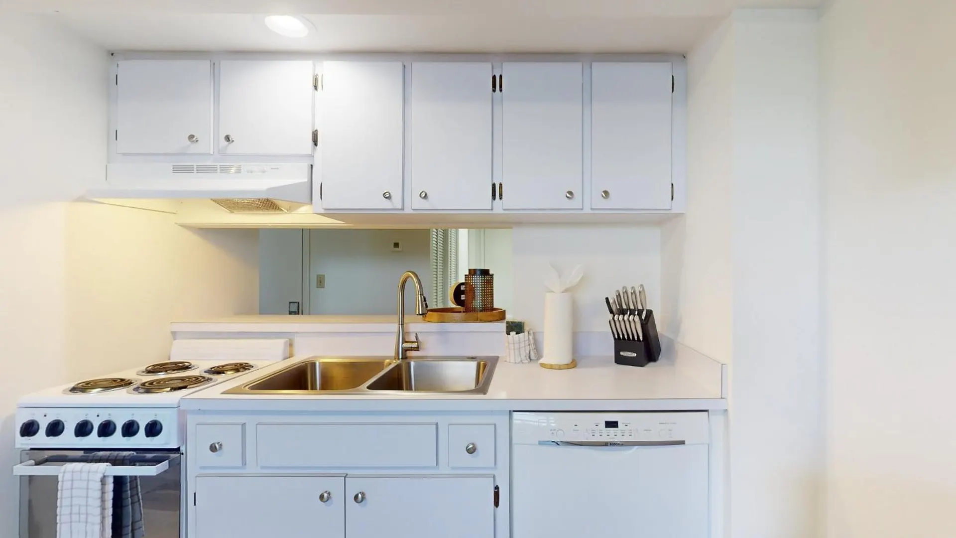 Retreat, Relax, & Repeat In Riverside Apartment