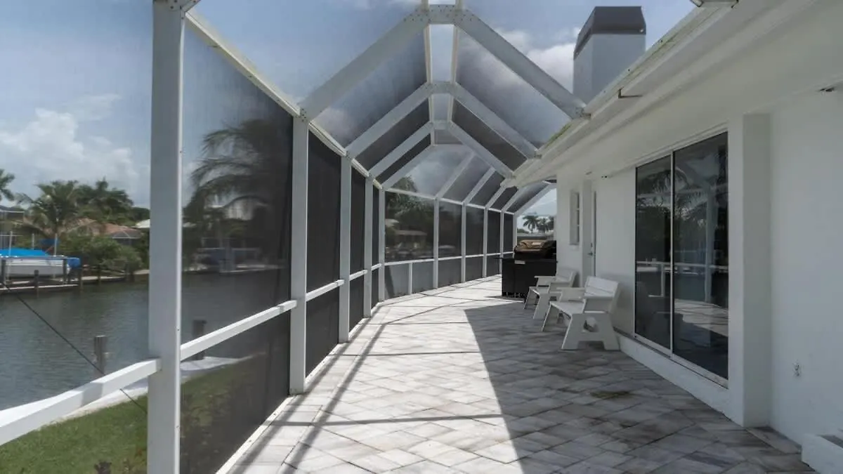 Waterfront Escape With Pool * Marco Island