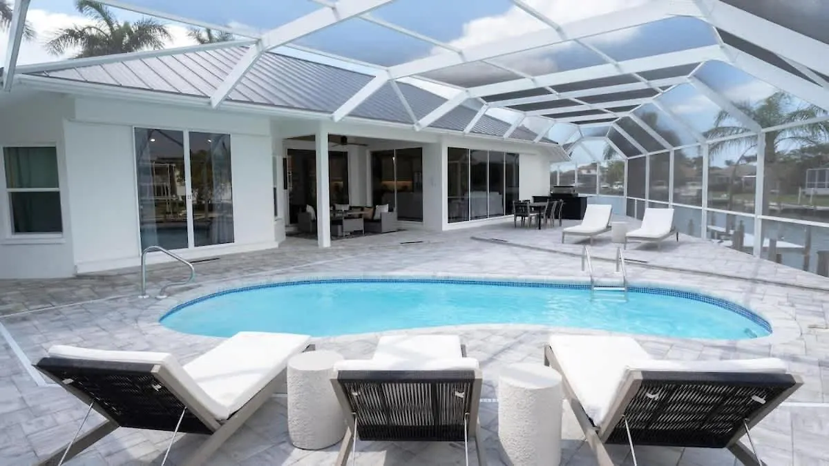 Waterfront Escape With Pool * Marco Island