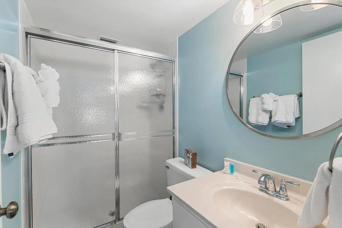 New Listing-pristine Cozy Ocean Penthouse Apartment *